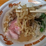 Menya Kokujou - ウネリの入ったツルムチ麺