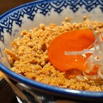 炭焼 おかげさん - 〆鳥そぼろ丼