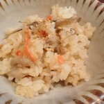 福井割烹 望月 - 食事：鶏五目御飯、香の物、味噌汁