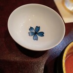 福井割烹 望月 - 透明の白い醤油