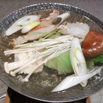 かに道楽 京都本店 - 小鍋はお出汁がとても美味しく、これでカニ雑炊作ってほしい〜と思った