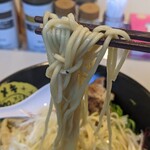 キラメキノトリ - 意外と美味しい麺。