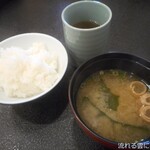 Yasashisano Yado Chikutei - ご飯＆みそ汁＆お茶