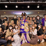 傷ついたダンサーが集まるバー キズキ - 