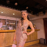 傷ついたダンサーが集まるバー キズキ - 