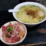 塩そば専門店 桑ばら - 鮪とネギトロ丼と塩かけそば