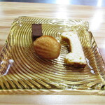 Ryoriya Takashima - お茶菓子～生チョコレート・マドレーヌ・豆乳を使ったチーズケーキ