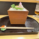 日本料理 直 - 釣瓶型の器