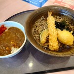 Wairudodakkukantorikuraburesutoran - 天ぷらそばとミニカレー丼セット