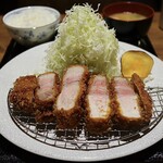 とんかつ KATSU 華 - 彩の国 黒豚ロース(200g 3,900円)