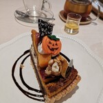 ラ・メゾン アンソレイユターブル - ハロウィンスイートとかぼちゃのキャラメルクッキークリームタルト