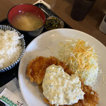 オリーブ・キッチン  - チキン南蛮定食800円
