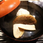 富小路 やま岸 - 松茸と毛蟹の真丈のお椀
