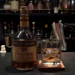 DEN - ロバートブラウン特級を顔のグラスで２杯目