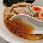 酒肴場 屯 - 煮干しの旨味溢れるスープ