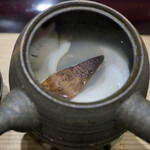 祇園 にし - 長崎のクエ、蛤、松茸の土瓶蒸し
