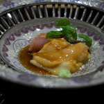 祇園 にし - 塩釜の天然本マグロ、石川のイシカゲガイの雲丹和え