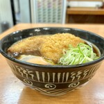 だるまそば 西新宿支店 - 魚フライそば（450円）＋コロッケ（100円）＋生玉子（朝は無料）