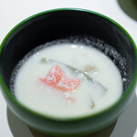 鮨 博多まつもと - 紅葉麩、おきゅうと、ずわい蟹の豆乳椀