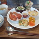 にじいろcafe - にじいろランチ。