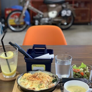 ブルー カラー カフェ_1