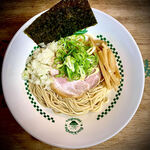 中華そば 六感堂‏ - 煮干油そば850円