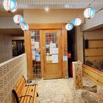 Okinawa Shokuzai Shuka Nakaya - 開店後　店前