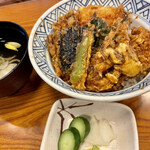 のれんと味 だるま料理店 - 野菜天丼セット　2022.10
