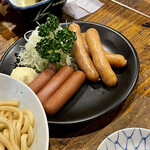 金八 - ソーセージ盛り合わせ