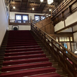 奈良ホテル - 大階段を登り部屋へ