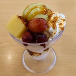 かっぱ寿司 - ピスタチオアイスのプリンパフェ