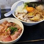 塩そば専門店 桑ばら - 塩スパイシーカレー油そば＋マグロ丼