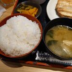 Amatarou - 定食のご飯（大盛り）と味噌汁