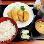 Harumi - 白身魚フライ定食