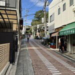 ファータクラブ - 神社への参道にある