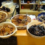 美尋 - （2012.5）カウンターの大皿料理