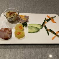 涵梅舫 銀座店 - 四種冷菜の盛り合わせ