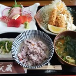 Gonzou - お刺身カキフライ定食　1600円