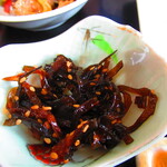 お食事処 河童 - 日替わりワンコインランチ・塩秋さけ定食　５００円（税込）の昆布の佃煮のアップ【２０２２年１０月】