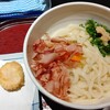 野らぼー - 釜玉生醤油うどん  (730円)  長芋の天ぷらはおまけ