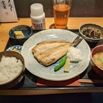 居酒屋こころ - 本日の焼魚「ホッケの開き」定食
