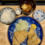 とんかつ七井戸 - 天城軍鶏のチキンカツ定食2000円