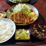 ます栄食堂 - かつ定食750円