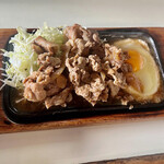 お食事処 ひぐらし - 目玉焼きも熱々(^^)