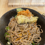 串の幸 - 大将からサービスでかき揚げとちくわ天ぷらいただきました。