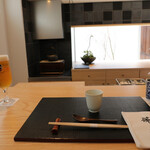 日本料理 藤井 - はじまりのお出汁、鹿児島県枕崎の鰹節を使われたそう。おいしいプレゼンでした❤︎