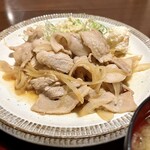 博多もつ鍋 もつ喜 新宿ワシントンホテル - 生姜焼き定食（900円）