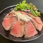 安格斯烤牛肉蓋飯