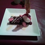 カンパネッラ - ダークチョコレートのガトーショコラとミルクのアイスクリーム