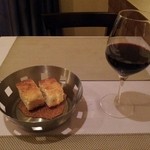 Giglio - 13.05.01 自家製パンとグラスワイン